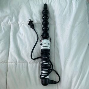 Hot Tools Nano Ceramic Bubble Curling Wand for Beachy Waves, 1 1/4 Inches